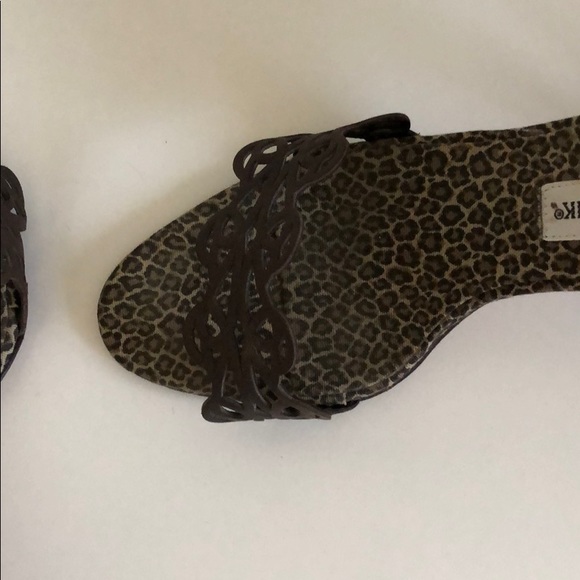 Manolo Blahnik Brown Sandal Size 39. - Picture 4 of 8